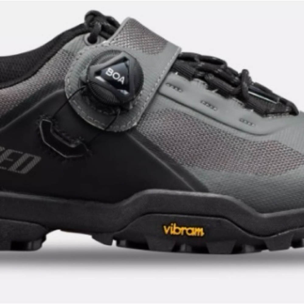 Specialized Black Rime Racing/Bike Shoes w/clip-in’s